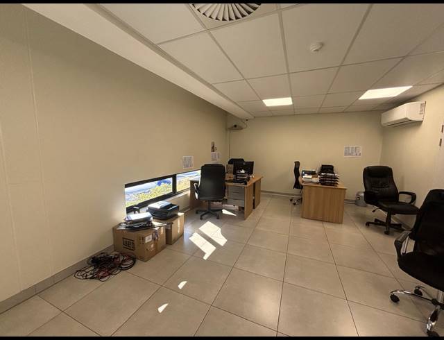 428M² WAREHOUSE TO LET IN KRAAIFONTEIN INDUSTRIA